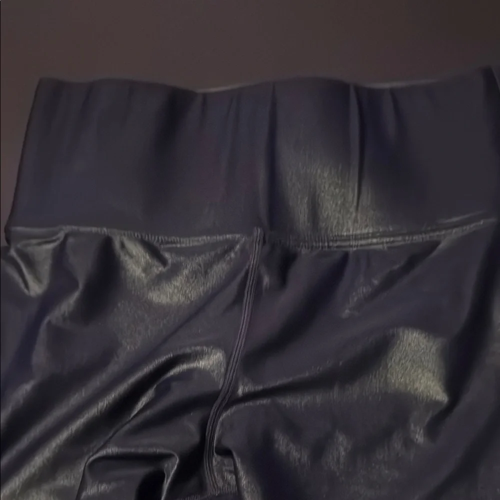 Carbon38 Shiny Purple High-Waisted Leggings M - Picture 4 of 4